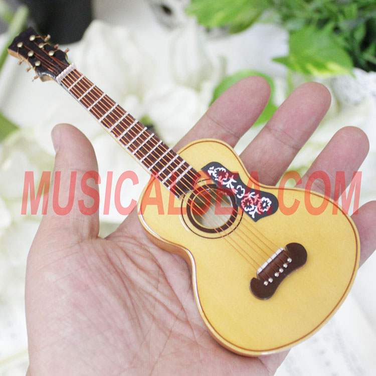 Wooden miniature guitar craft for 2016 promot